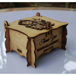 Cake box with couple laser tag